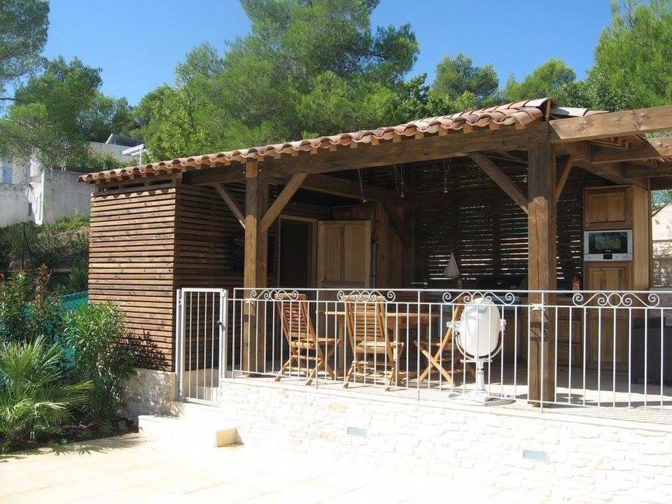 Pool house